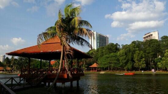 Shah Alam Lake Garden